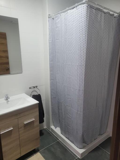 בילבאו Apartamento Kuko Con Wifi Al Lado Metro מראה חיצוני תמונה